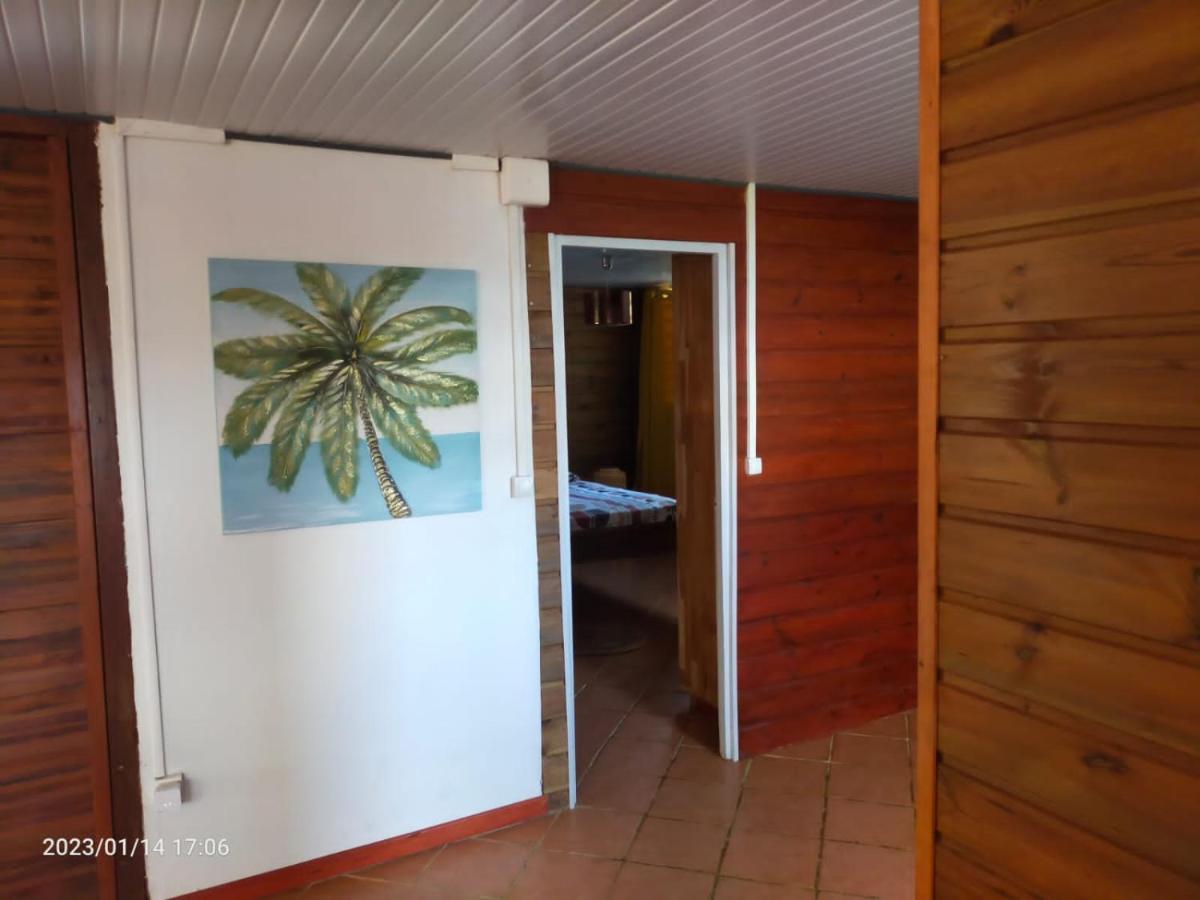 Douceur Des Hauteurs Bas De Villa, Piscine Privee Sainte-Luce Exteriér fotografie